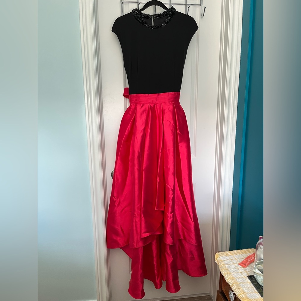 Vintage-Inspired Black & Pink Ballgown